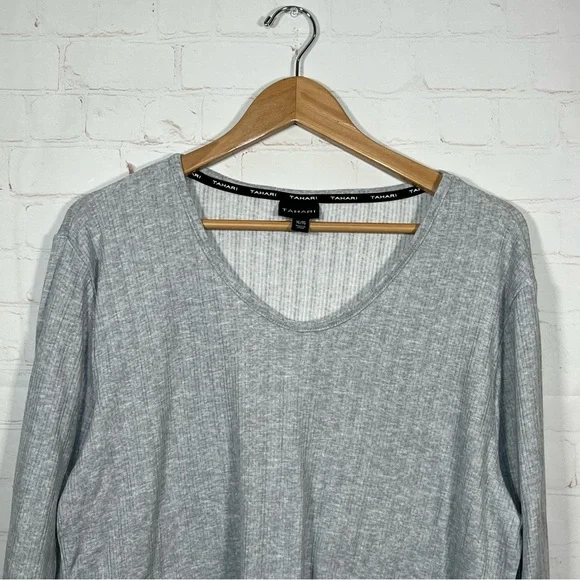 Tahari Scoop Neck Ribbed Top Womens Size XL Gray Long Sleeve Pullover Knit - Picture 2 of 10